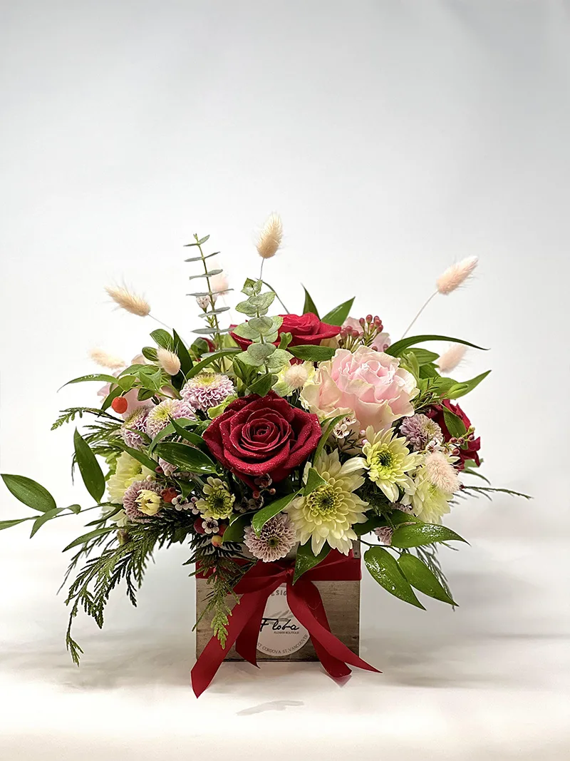 Custom rose box red and pink roses Vancouver